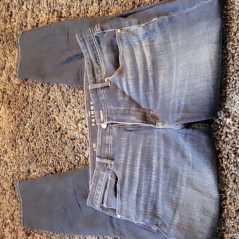 WHBM skinny ankle jean 👖